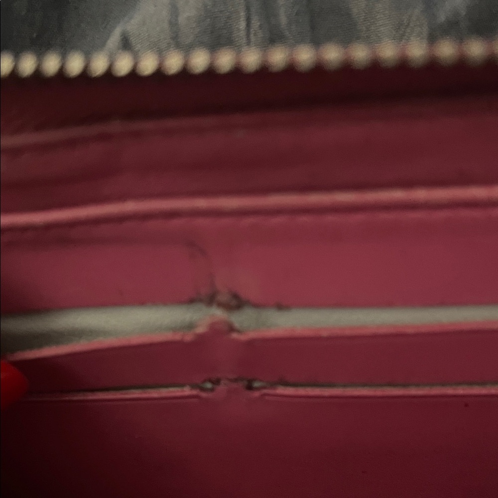 Louis Vuitton Cherry Red Vernis Embossed Wallet vintage - Picture 16 of 16